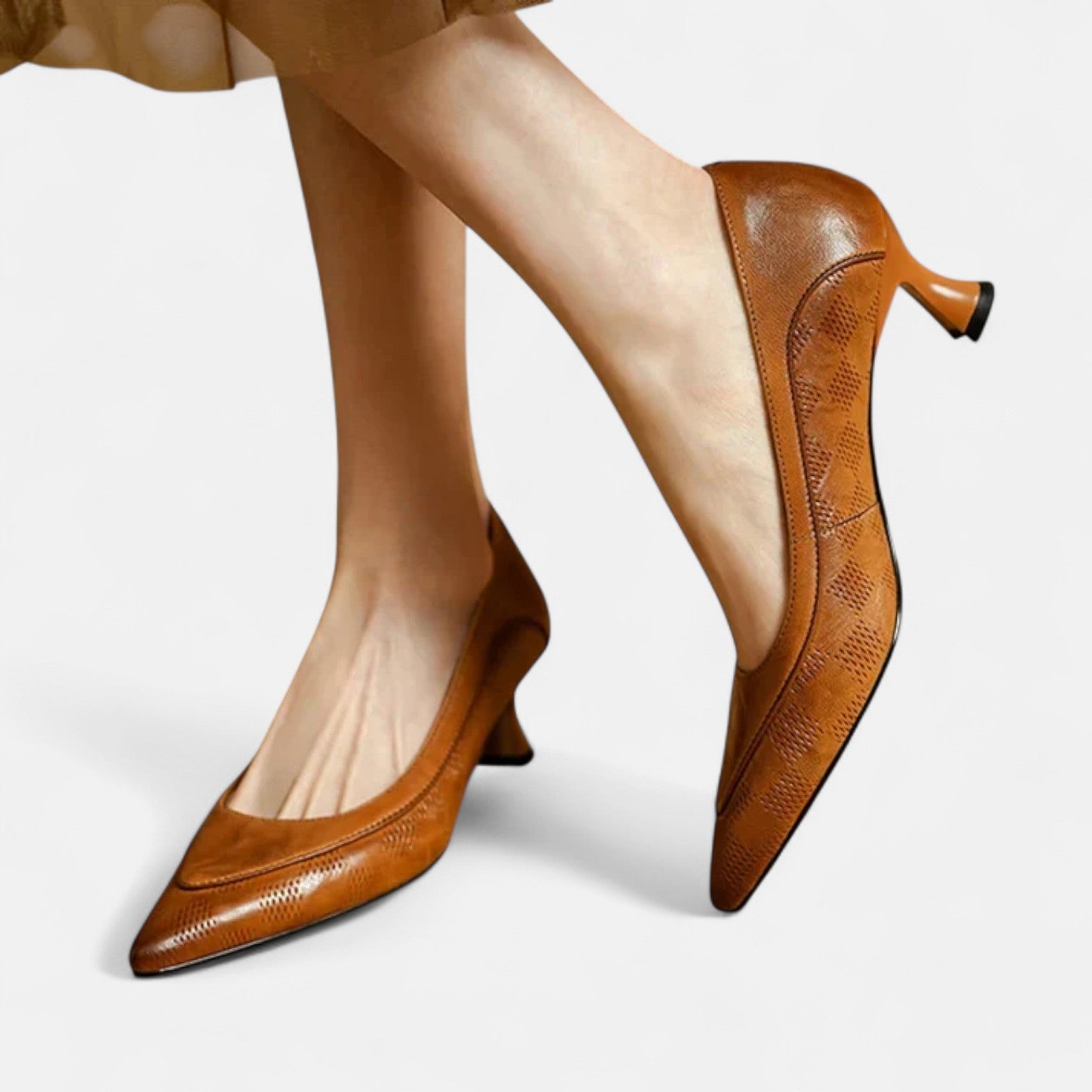 ELEGANT HEELS