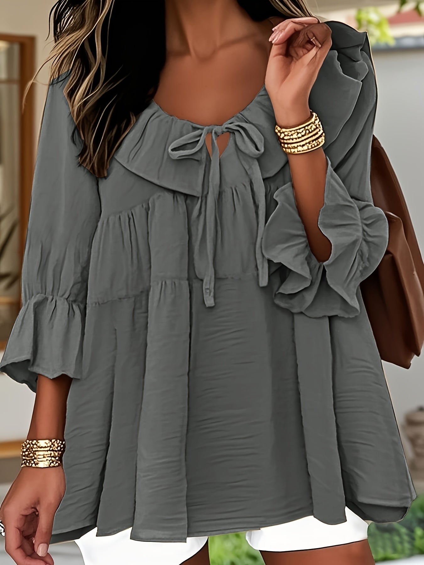 Donna™ | Textured Bow Tie Blouse